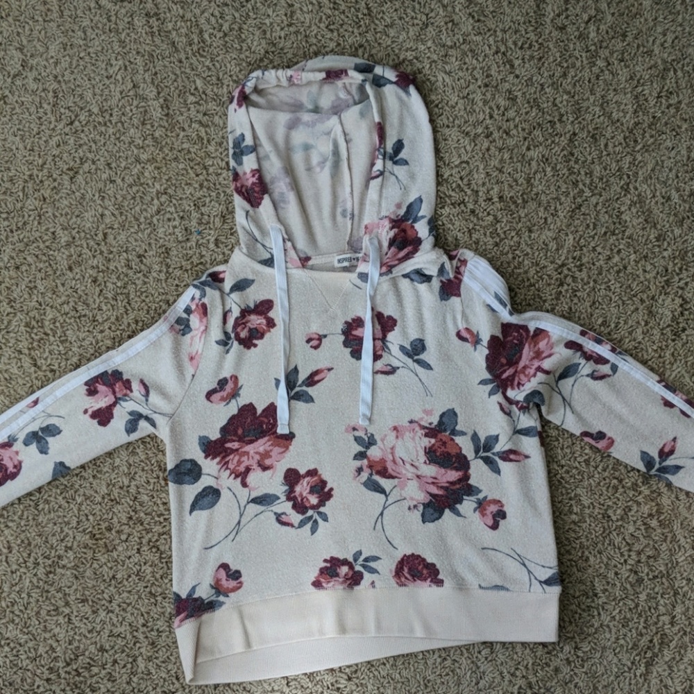 sweater with roses